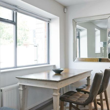 The Edge Suite - Hiphipstay Dublin Dış mekan fotoğraf