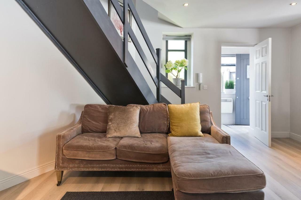 The Edge Suite - Hiphipstay Dublin Dış mekan fotoğraf