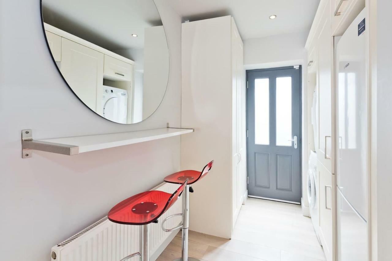 The Edge Suite - Hiphipstay Dublin Dış mekan fotoğraf